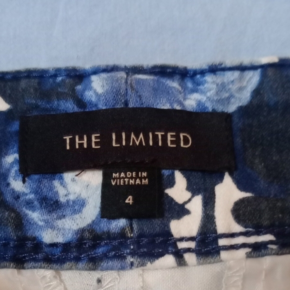 The Limited Blue White Floral Shorts Size 4 Stretch Cotton Summer - Picture 3 of 12